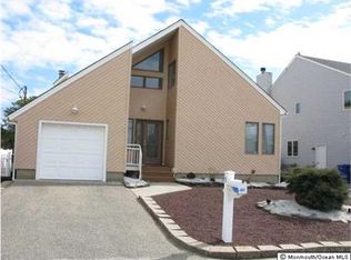 31 Channel Rd, Toms River, NJ 08753