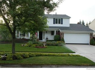 8526 Westchester Ln, Canton, MI 48187