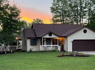49 Iris Ct SW, Etna, OH 43062