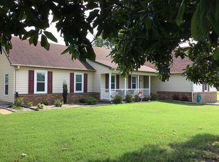 1715 Yorkhaven Dr, Horn Lake, MS 38637