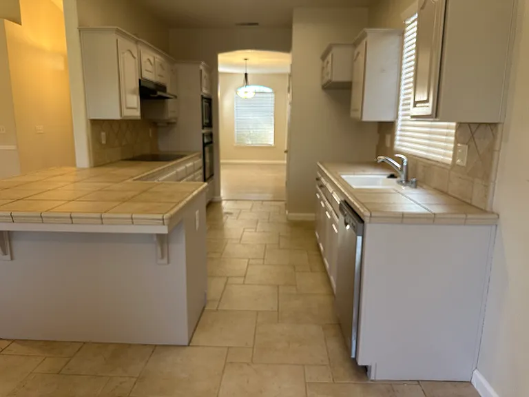 2523 E Cole Ave — Photo 7