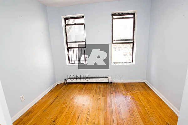 Rented by Jonis Realty | media 5