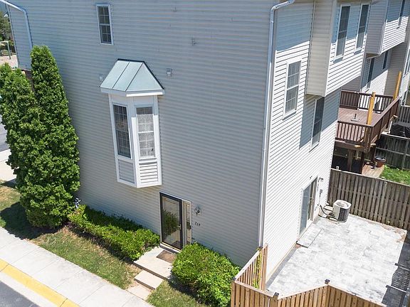 3rd image of 265 Tilden Way