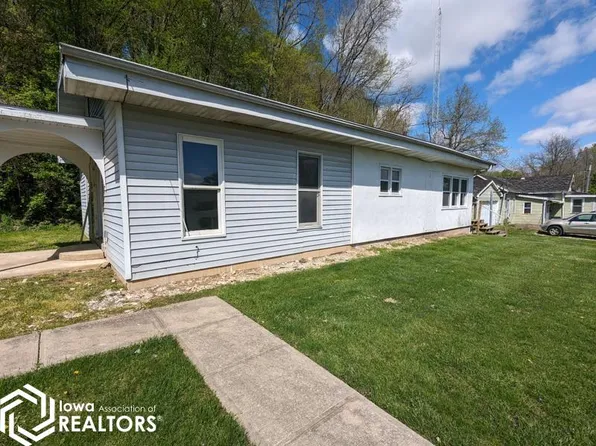 2115 Ridge Row, Burlington, IA 52601