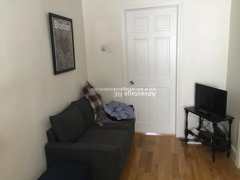 10 Wiget St #8 — Photo 17