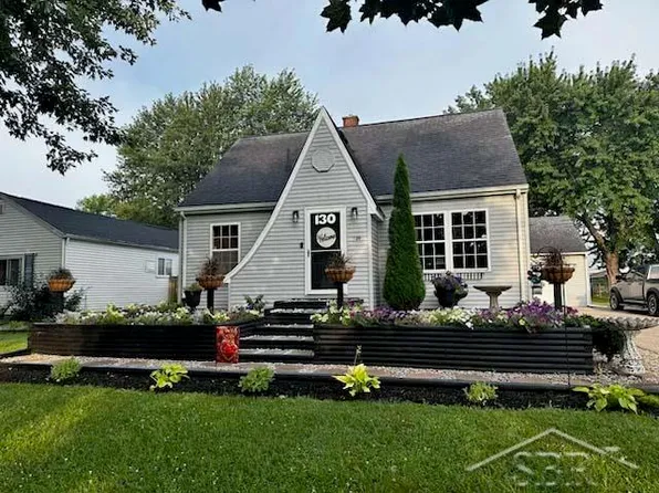 130 Bacon Rd, Saginaw, MI 48609