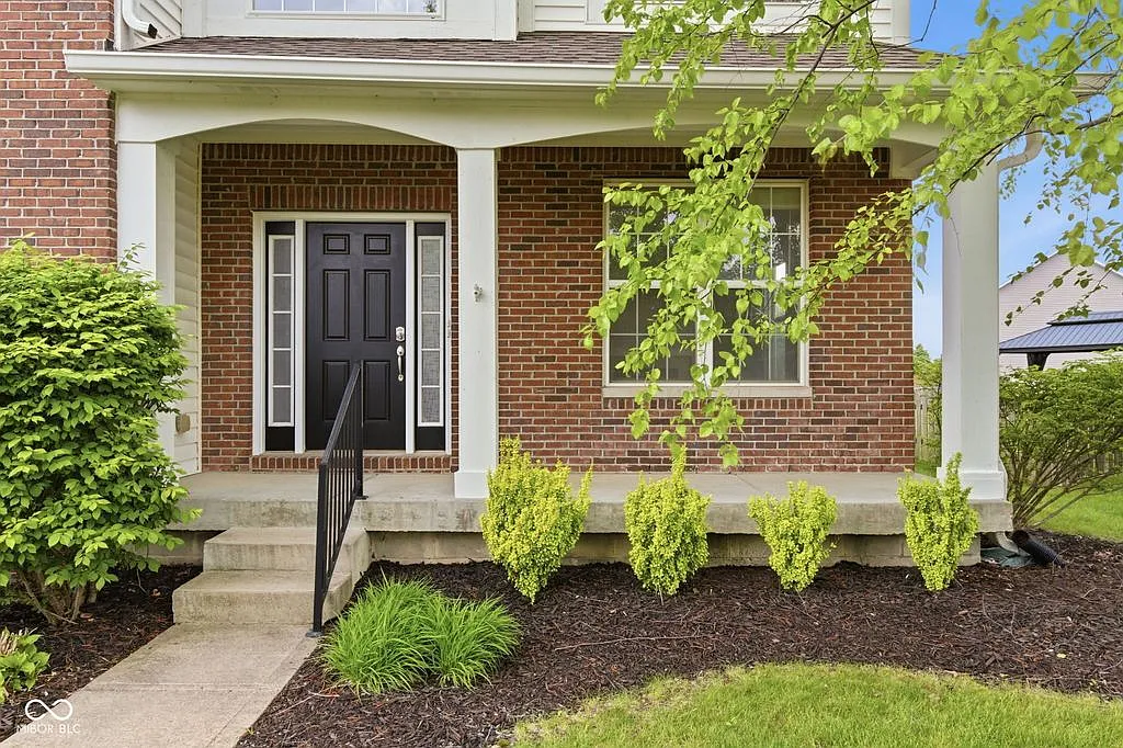 5 bed, 4656 sqft, $5,500 — Photo 4