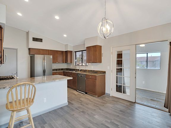 5th image of 7411 S Camino De La Tierra