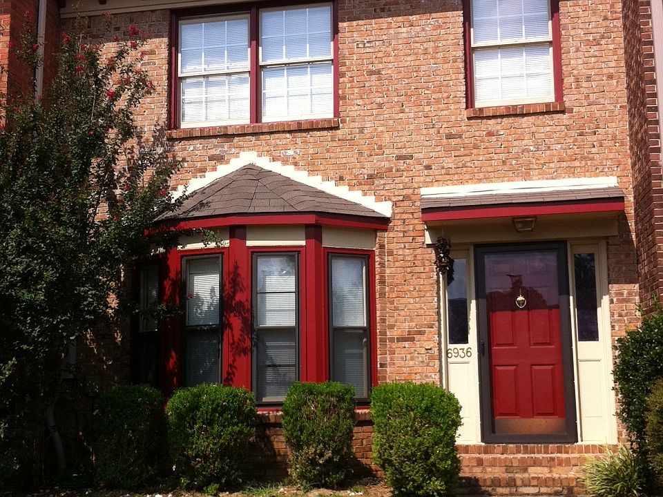 1st image of 6936 Steeplechase Dr NW