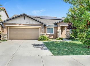 31110 Bonsai Cir, Winchester, CA 92596
