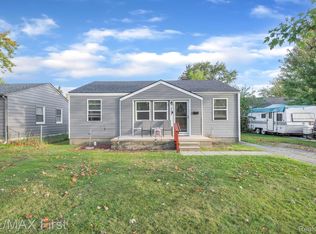 23825 Buckingham St, Clinton Township, MI 48036