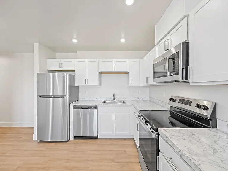 Altus Apartment Homes — Photo 8