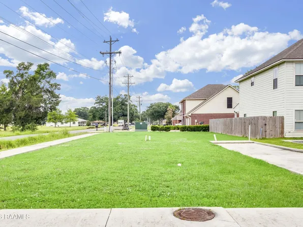 420 Row #3, Lafayette, LA 70508