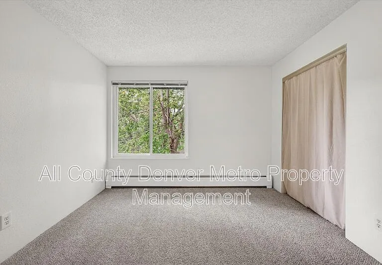 1400 Golden Cir #306 — Photo 13