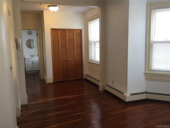 5th image of 203 Grand St
