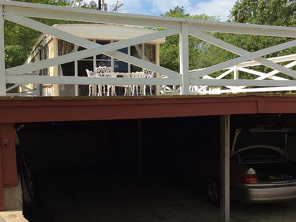 2nd image of 13903 Anchor Ct