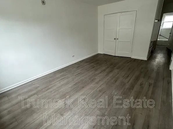 106 E Randolph St, Glendale, CA 91207