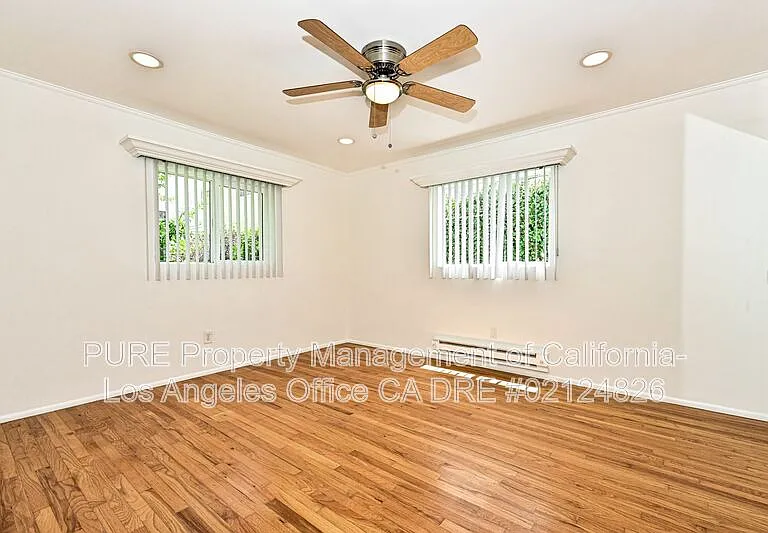 1527 Harvard St #2 — Photo 9
