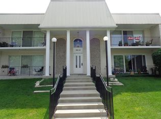 9819 S Keeler Ave APT 2C, Oak Lawn, IL 60453