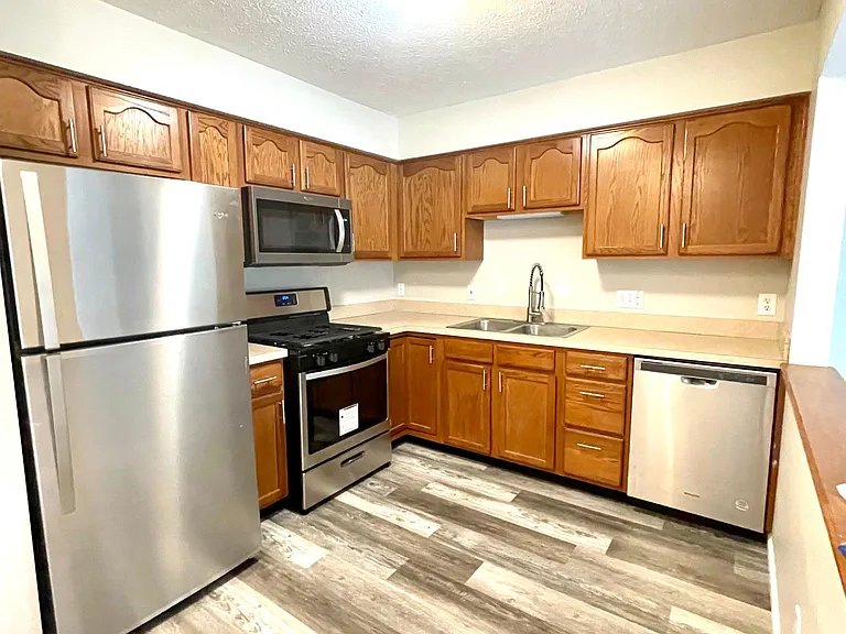 1188 Windmill Way E — Photo 4