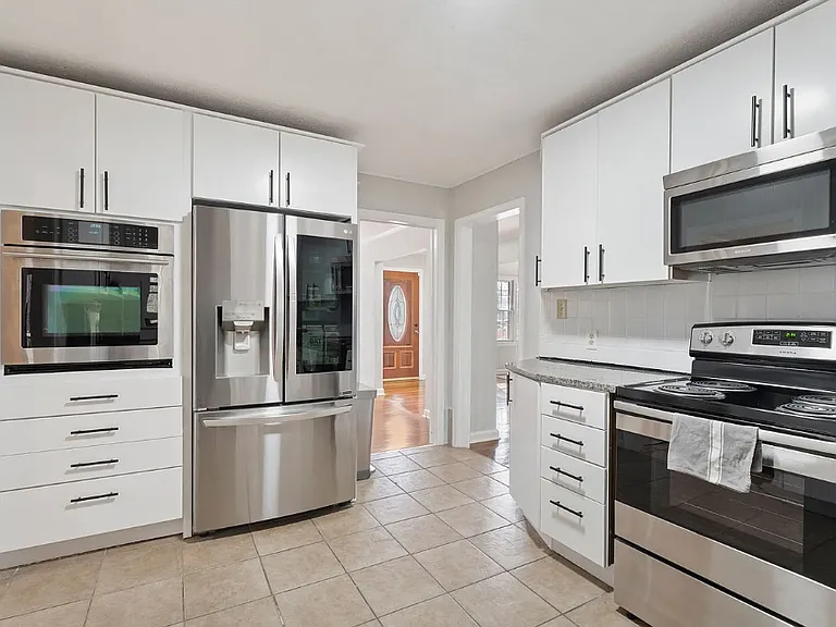 388 Tall Oaks Dr NE — Photo 10