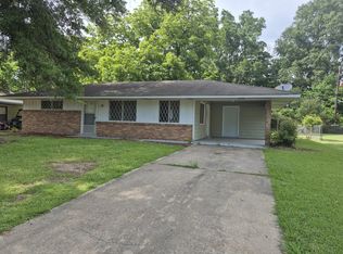 72 Cherry Ln, West Point, MS 39773