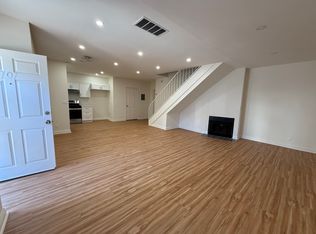 11218 Huston St #101, North Hollywood, CA 91601