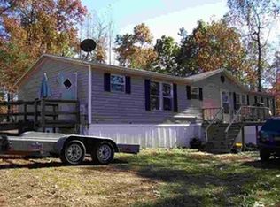 145 Dixon Rd, Westminster, SC 29693