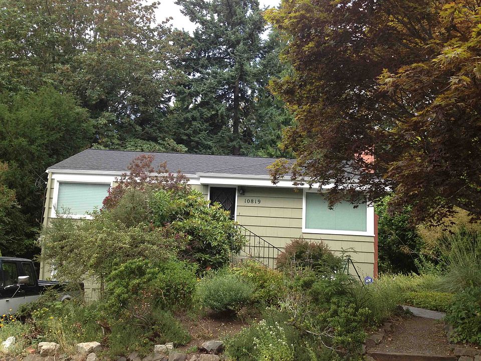 1st image of 10819 12th Ave NE