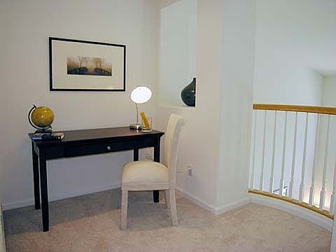 5th image of 3144 Silverland Dr