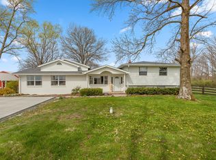 1502 N Matthews Rd, Greenwood, IN 46143