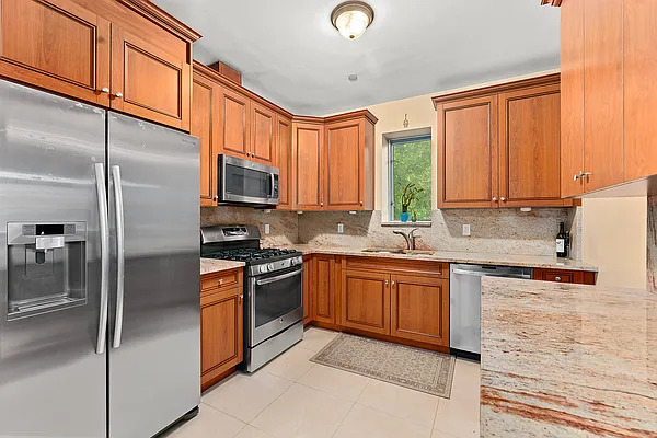Rented by Corcoran | media 2