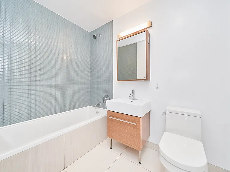 1209 Dekalb Ave #202 — Photo 9