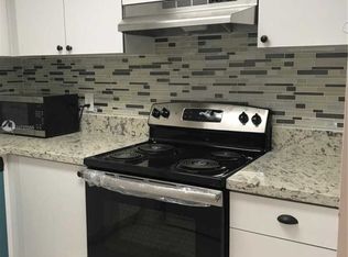 7975 SW 86th St APT 203, Miami, FL 33143