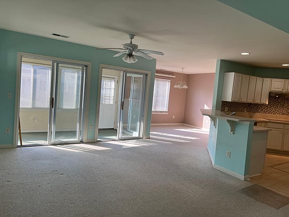 5th image of 283 Lakeside Dr