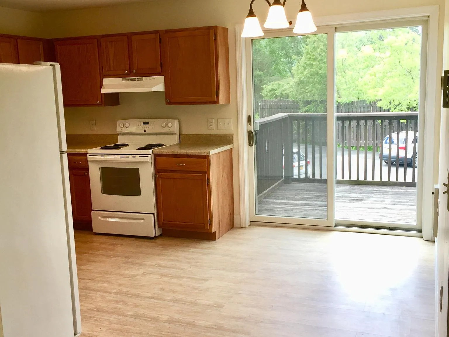 2 bed, 980 sqft, $1,100 — Photo 4