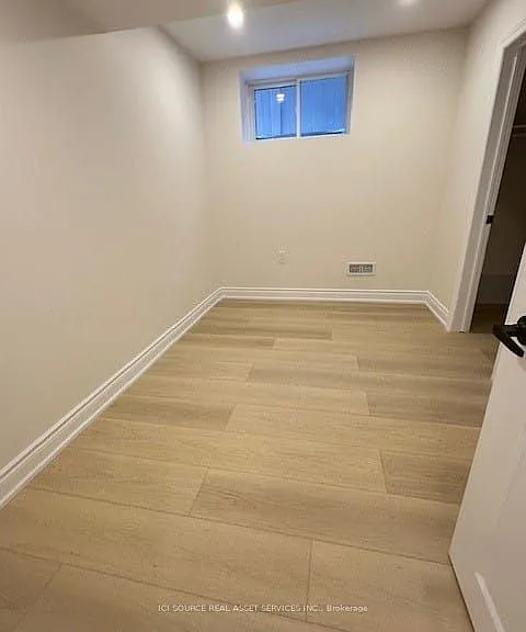 198 Camellia Cres #BASEMENT — Photo 7