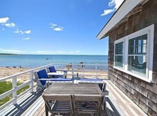 2 Oliver St, Mattapoisett, MA 02739