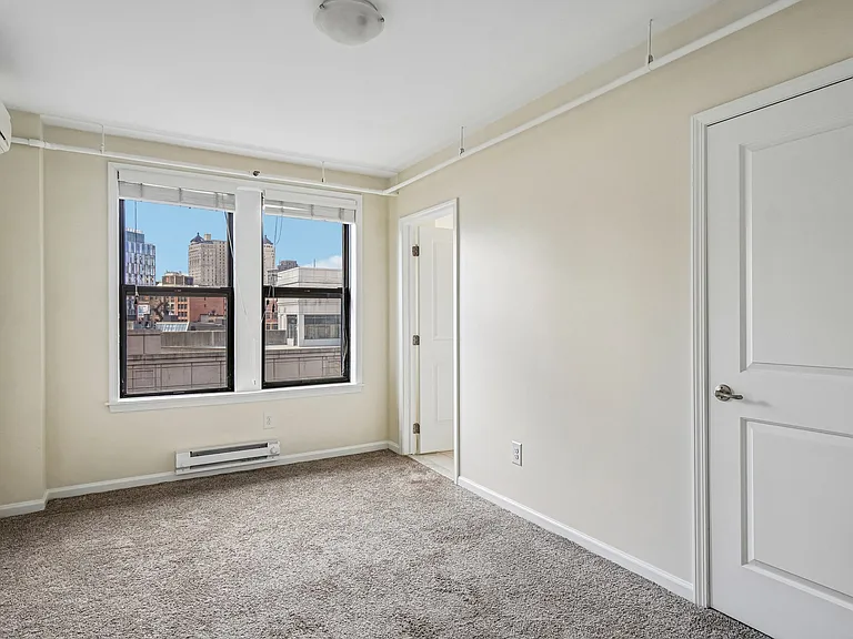 The Ashley Apartments — Photo 24