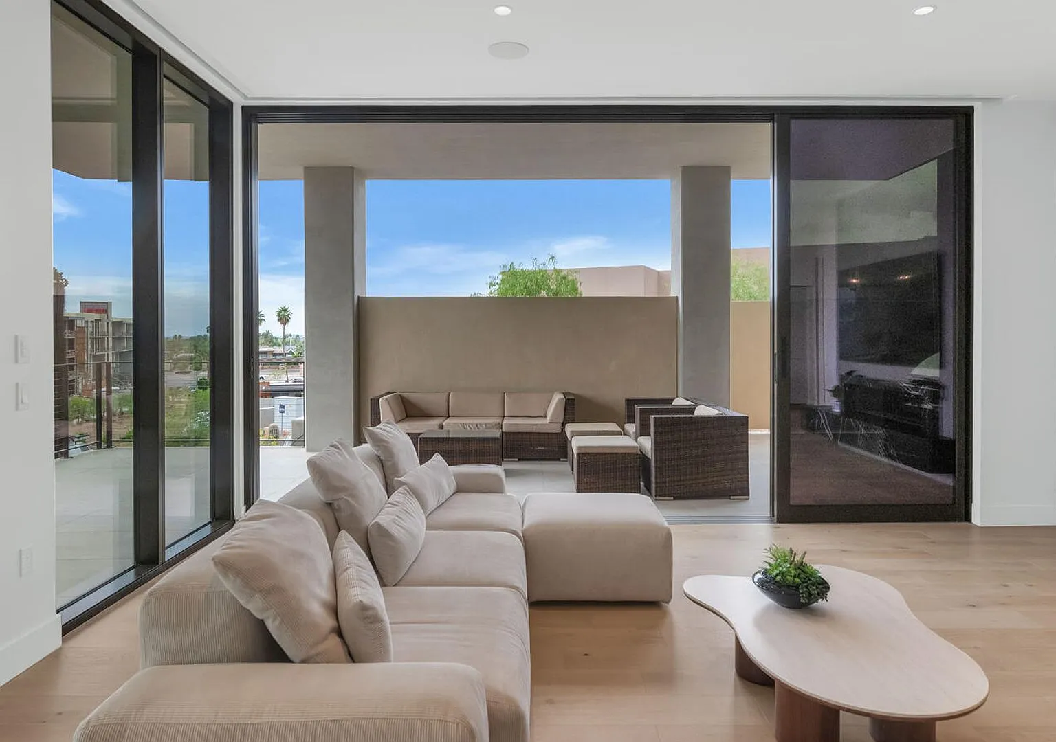 Rates Vary: $9,995 - $22,495 — Photo 4