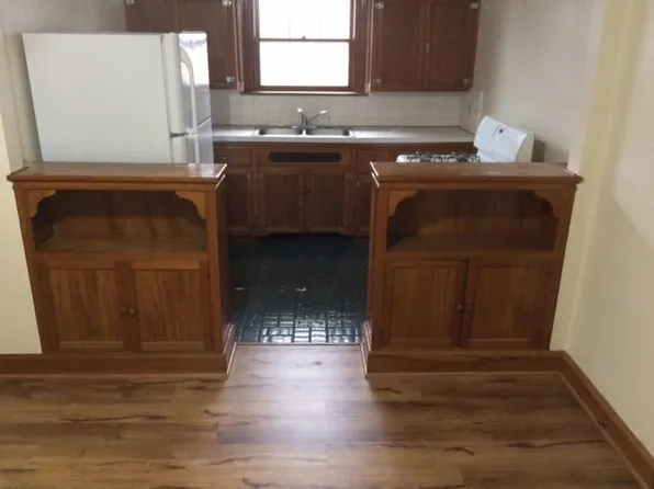 4013 Southern Pkwy APT 2, Louisville, KY 40214
