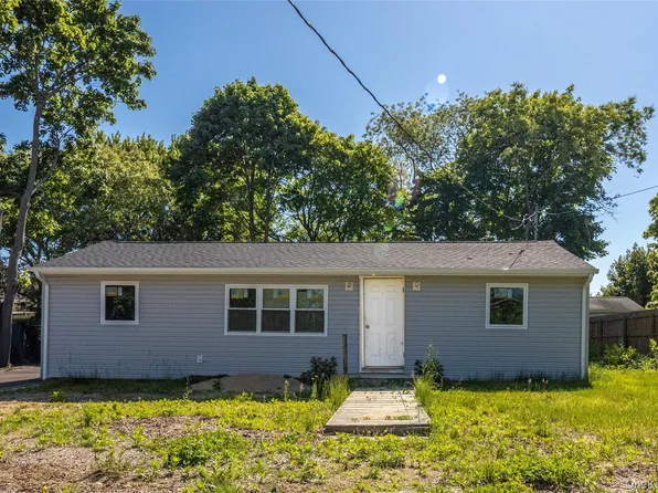 547 Taylor Avenue, Patchogue, NY 11772