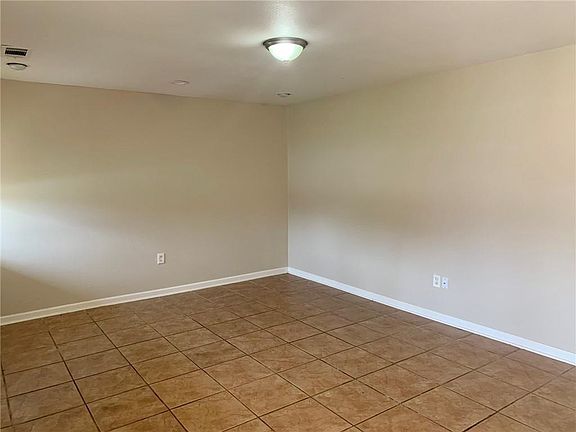 4th image of 4783 Sherwood Dr