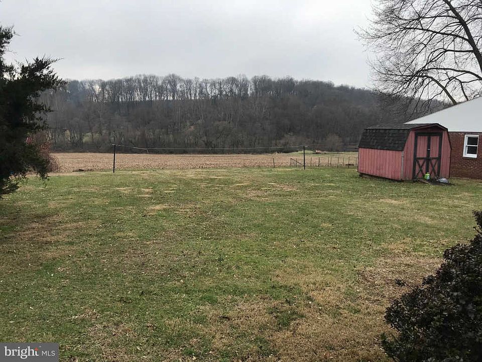2nd image of 19 Beverly Rd