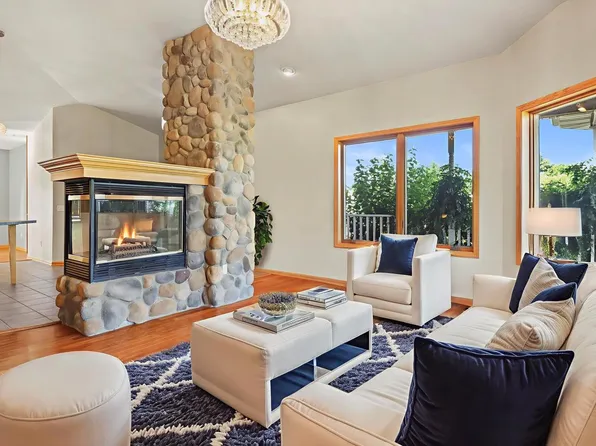 1016 Eagle Lane, Poynette, WI 53955