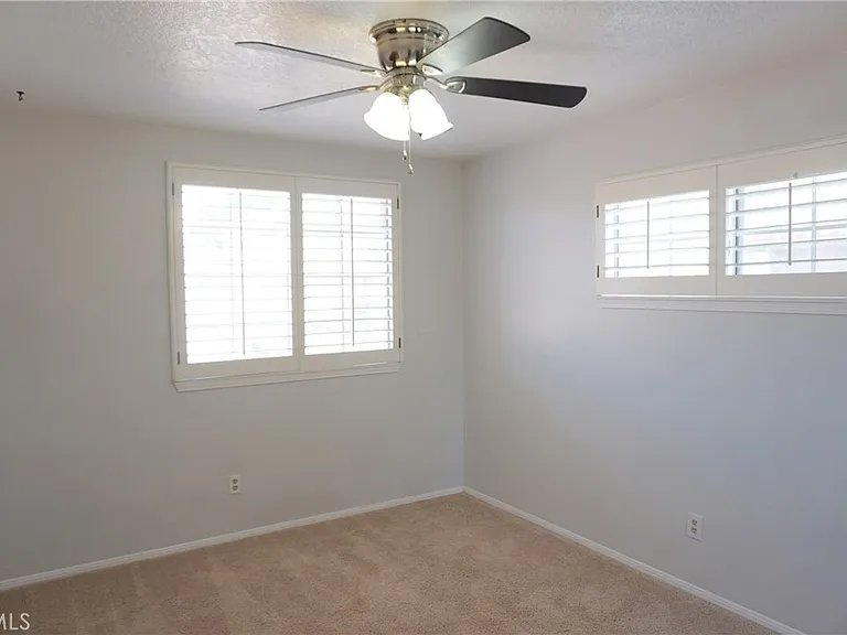 12022 Falcon Crest Way — Photo 34