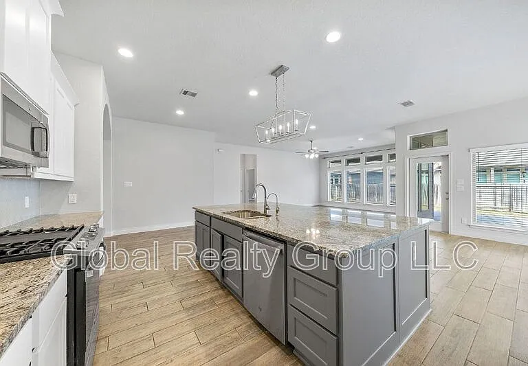 2981 Grove Way — Photo 15
