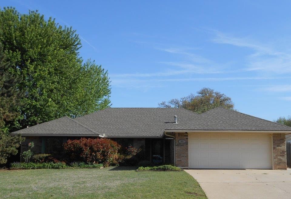1st image of 303 Bowling Dr