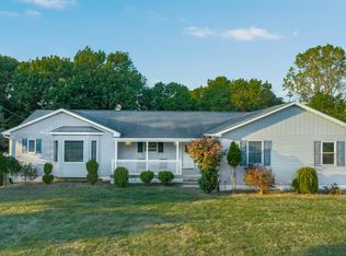 300 Parkwood Dr, Metamora, MI 48455