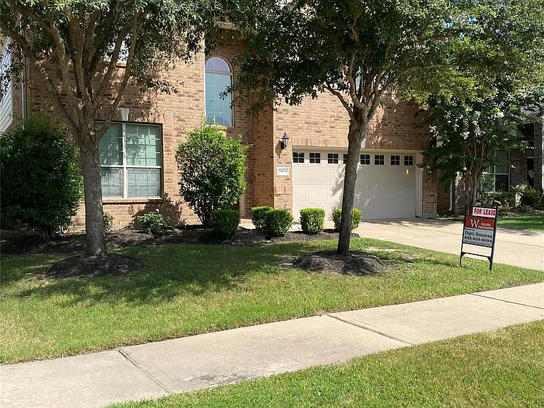24434 Ranchwood Springs Ln — Photo 3